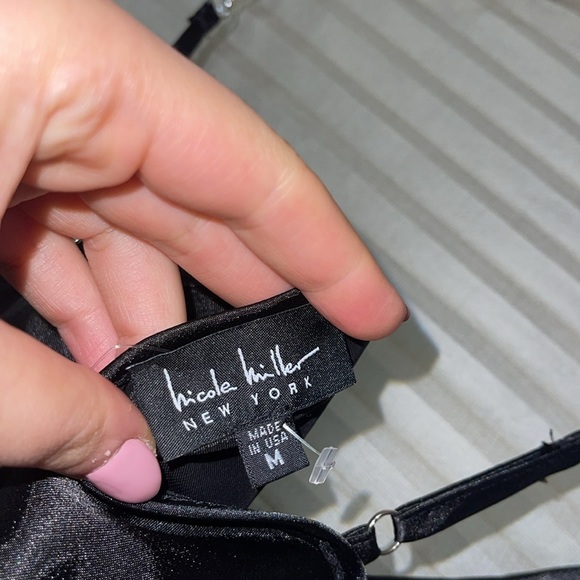 Nicole Miller Pearl Blouse - Picture 10 of 10